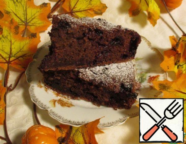 Chocolate Cake with Black Currant Recipe