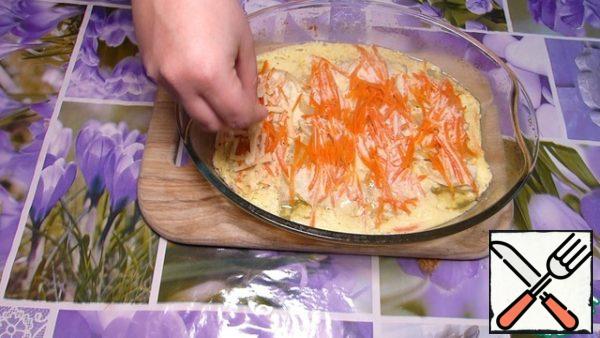 For 5 minutes until cooked, RUB the cheese on a grater, remove the foil, sprinkle the fish with cheese.