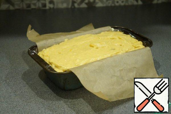 Then more batter, more chocolate and the rest of the dough. We send it to the oven for an hour.

