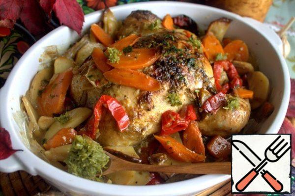 After an hour, cut the sleeve and fry the chicken on top, putting it in the oven for another 35-40 minutes. Pierce the breast with a knife. Pour the melted juice on top. It can be served in a baking dish. I transferred it to a beautiful serving dish.
