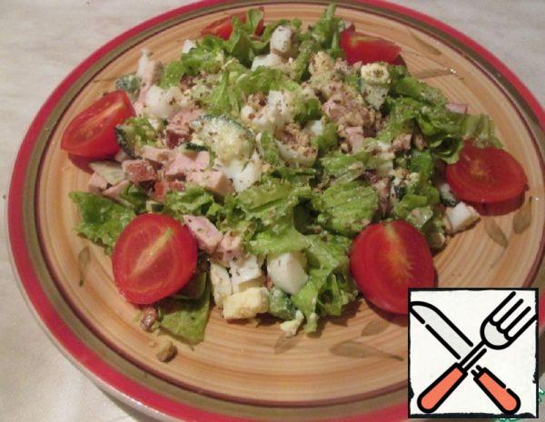 Salad with Avocado, Eggs and Ham Recipe