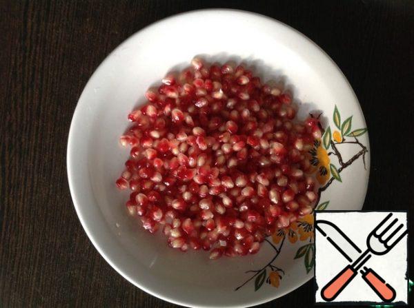 Extract is extracted from pomegranate seeds.
