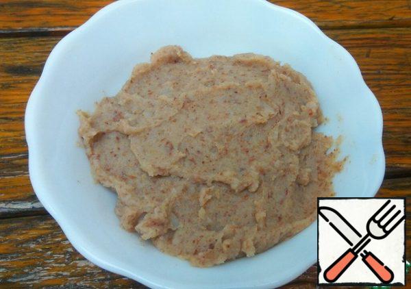 Buckwheat porridge grind immersion blender until smooth.