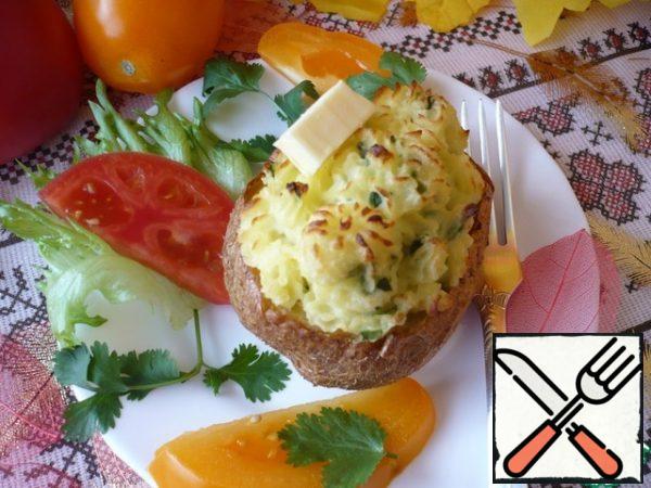 Cut the remaining 1 tablespoon of butter into 4 parts and spread out in portions.
Enjoy your meal!