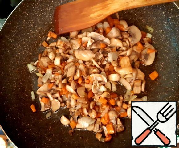 Just finely chop the carrots and fry with previously prepared vegetables.