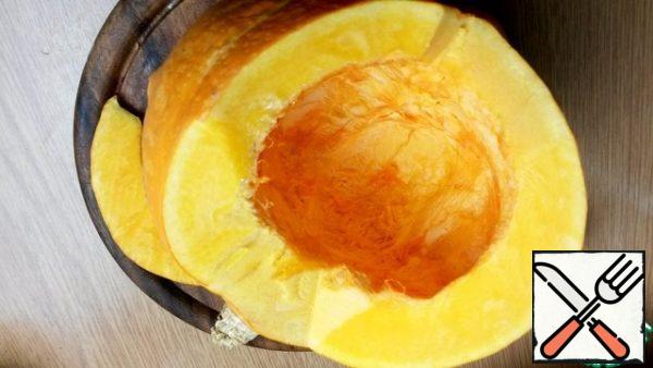 Pumpkin, as in cupcakes, is a nutmeg or nutty variety that can be eaten raw like a carrot.