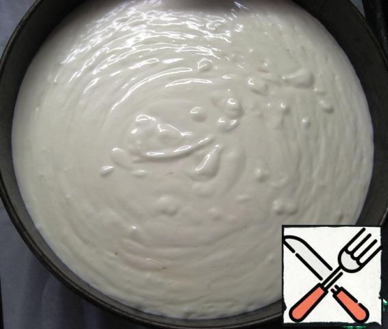 Gently pour in the cottage cheese filling.
