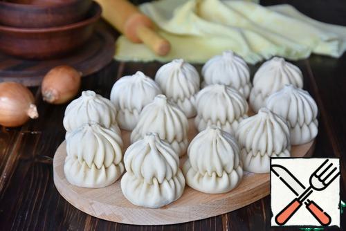  From this number of test and forcemeat is obtained roughly 16 units double khinkali. They can be frozen for future use or immediately boiled in salted water for 10 minutes after surfacing.