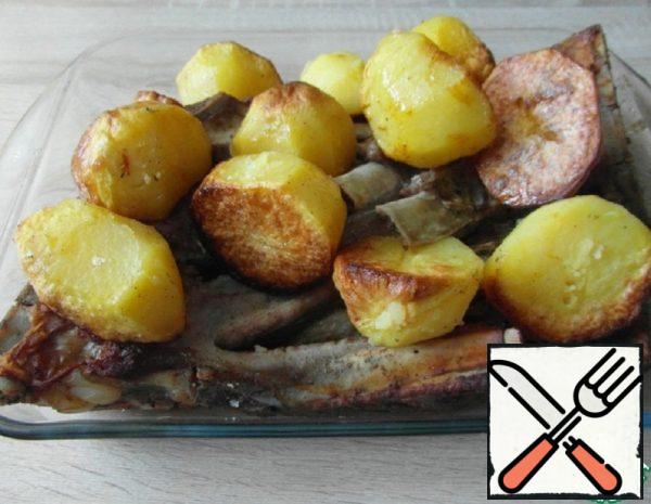 Pork Ribs with Potatoes in the Sleeve Recipe