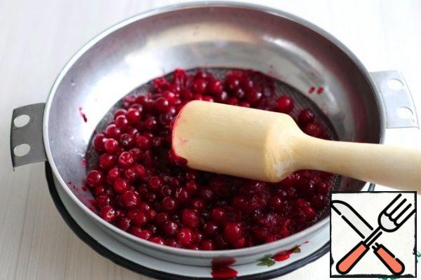 Cranberries (1 Cup) RUB through a metal sieve to remove the skins.