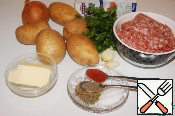 It is better to weigh and measure the ingredients for the soup in advance.

