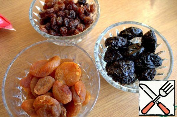 From supplements today wanted to take such dried fruits.
But you can make do with one raisin.
