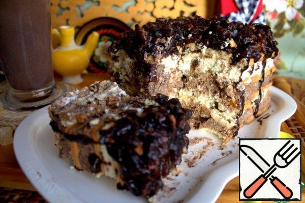 The cake is ready to serve, but it is better to let stand soaked. I usually make it overnight and put it in the fridge. In the morning we get a surprise for the family for Breakfast! Try it!