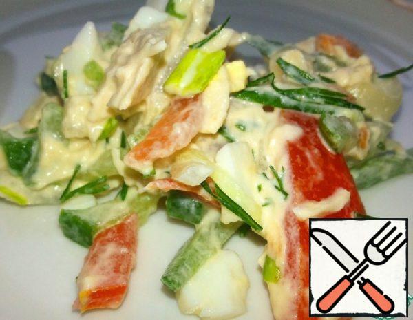 Salad with Chicken and Pickled Onions Recipe