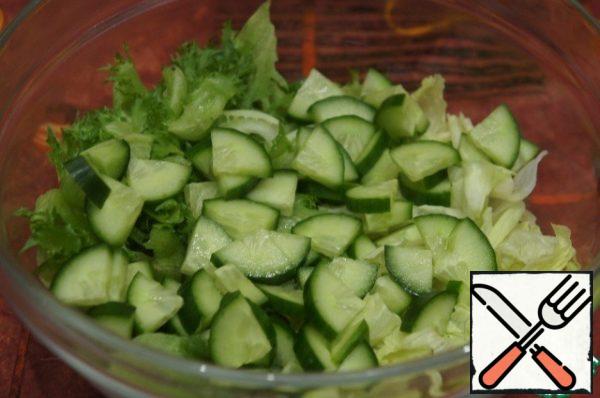 Add the cucumber, cut into triangles.