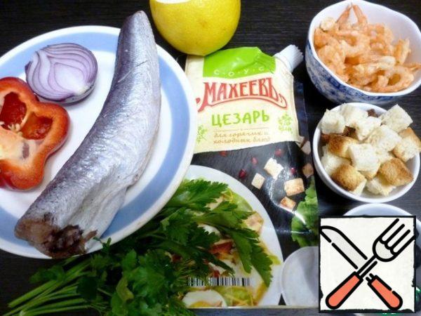 Prepare the ingredients for the salad. Wash and peel the vegetables. The fish for this salad can take any marine and malacology (Pollock, cod, sea bass etc). I have Hake.
