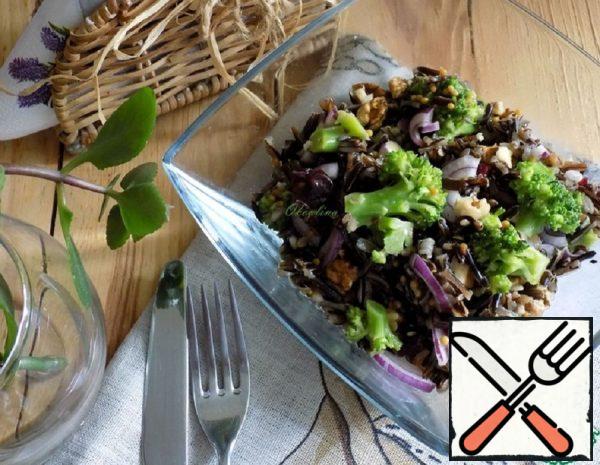 Salad with Black Rice and Broccoli Recipe