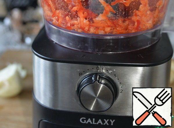 Peel and finely chop the red sweet pepper. I used the chopper in the food processor again.
