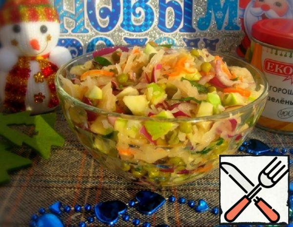 Salad with Cabbage, Peas and Apple Recipe