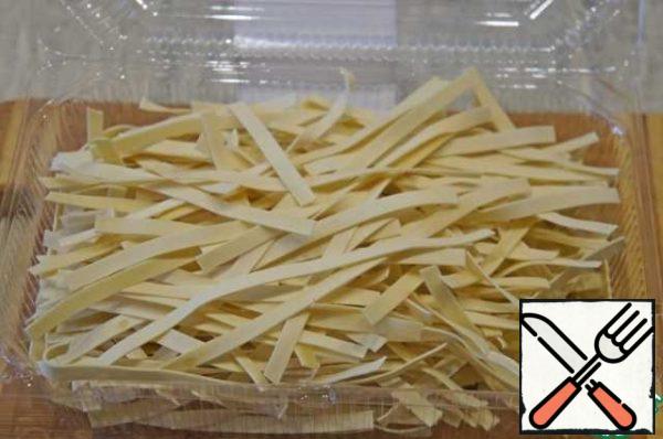 This is the kind of noodles I use now. Tasty. But you can cook it at home.
