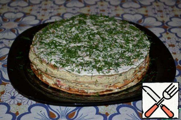 Brush the top cake with sour cream or mayonnaise, sprinkle with finely chopped dill.
