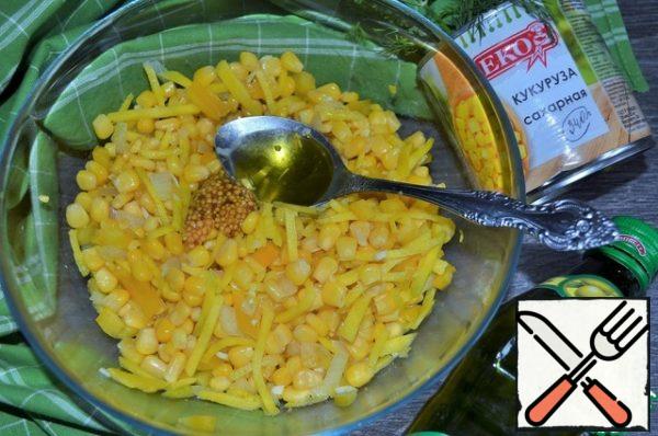 Season with mustard and oil and mix.
