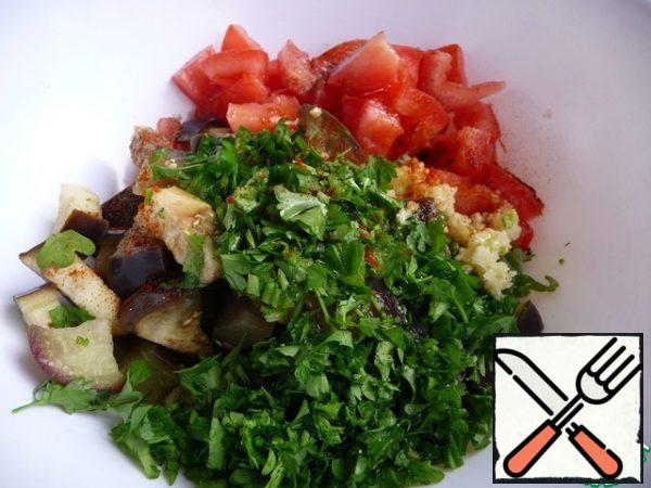 Chop parsley. Pass the garlic cloves through a press. Add salt, pepper mixture to taste, vinegar, and olive oil.