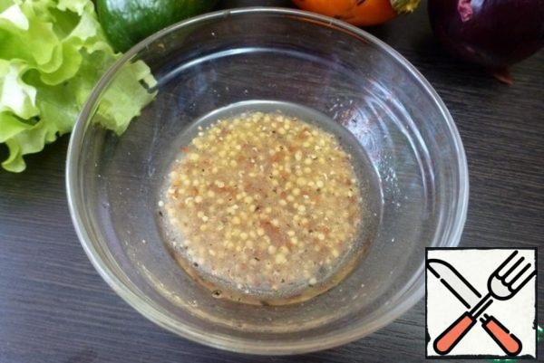 Use mustard with grains, lemon juice and olive oil to make a salad dressing. If desired, pepper and salt.