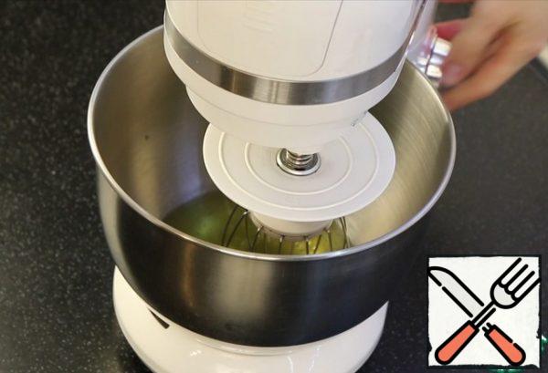 Beat the protein at a low-medium speed to small bubbles. There should be no liquid protein left on the bottom of the bowl.