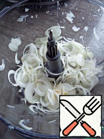 Chop the onion using a food processor. I used a slicer attachment.