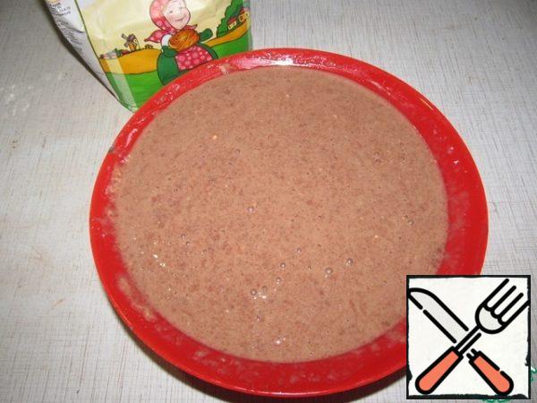 Add 3 tbsp. l. with a mound of flour, salt and pepper to taste, mix. The dough should turn out like pancakes, but a little thicker.