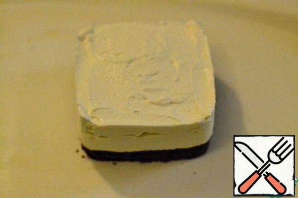 Carefully remove the form.
Refrigerate for at least 2 hours.