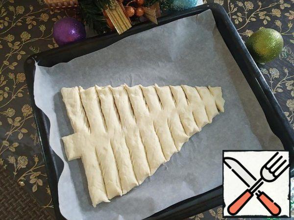 Use a sharp knife to make incisions on both sides.