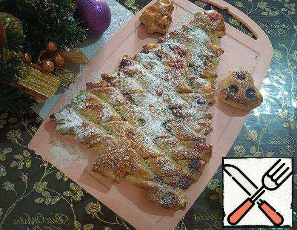 Christmas Tree Made of Puff Pastry Recipe