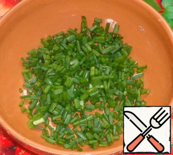 Chop the green onions.