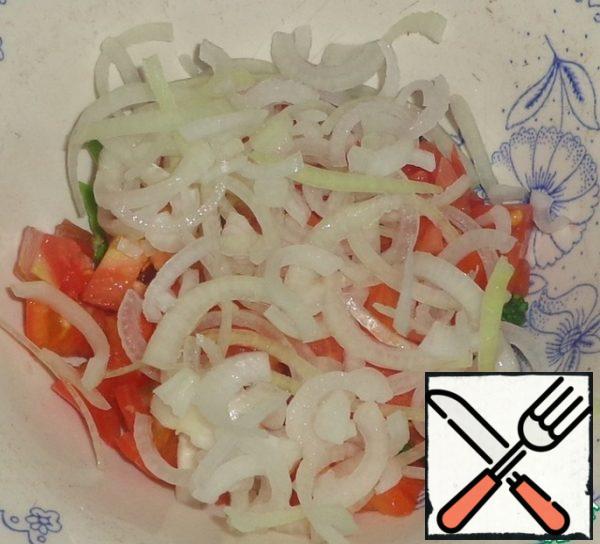 Add the onion to the salad.