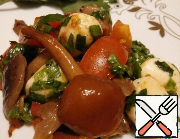 Warm Salad with Mushrooms and Mozzarella Recipe