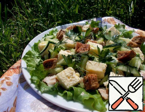 Salad with Chicken and Rye Crackers Recipe