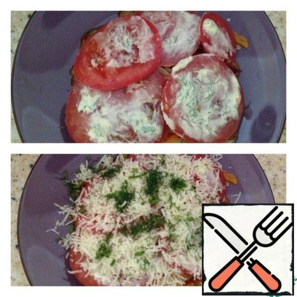 3) repeat the application of the first and second layers
4) put tomatoes + dressing
5) sprinkle with grated cheese and chopped dill