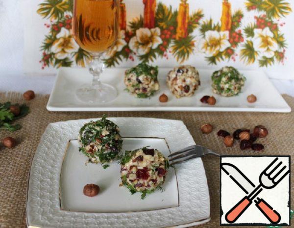 Cheese Balls with Nuts and Cranberries Recipe