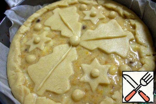 Apply decorations to the filling, do not press.