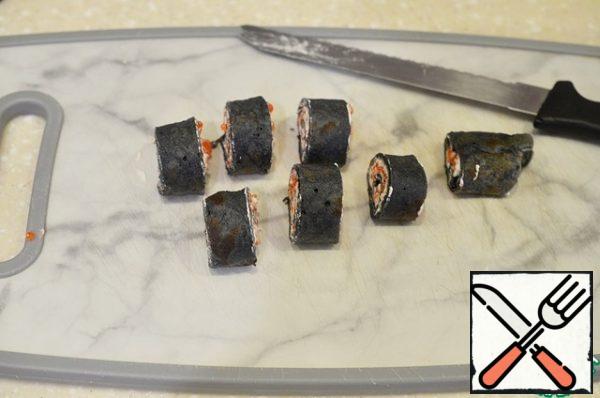 Cut into slices 1-1.5 cm thick.