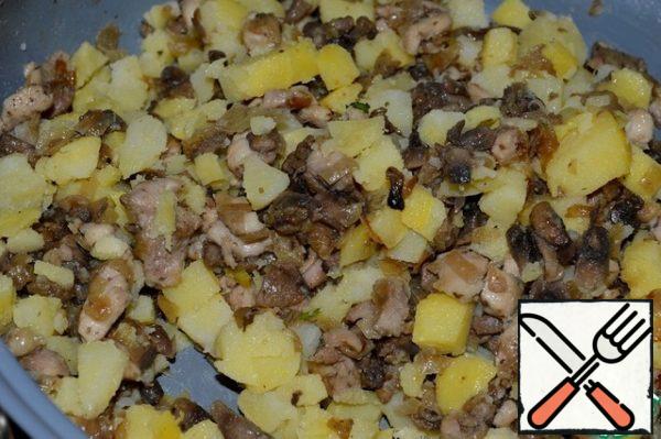 Mix all the ingredients for the filling, add salt and pepper to taste.