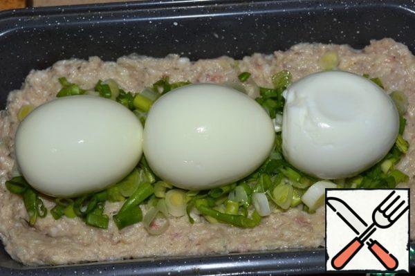Then put the boiled eggs until ready.
