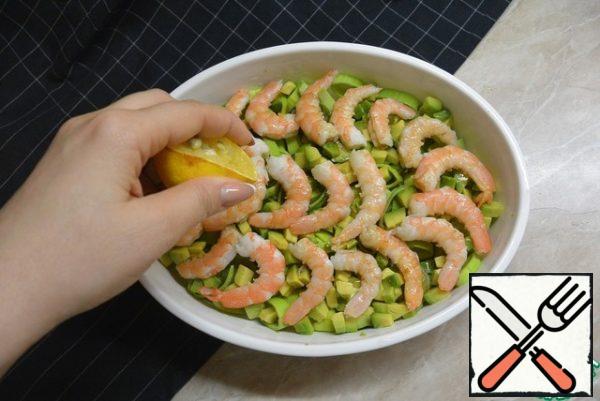 Sprinkle with lemon juice.