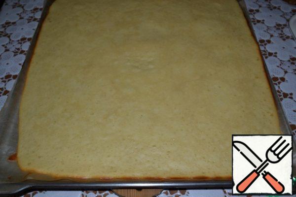 We put it in a preheated oven and bake for 20-25 minutes at a temperature of 180 degrees.