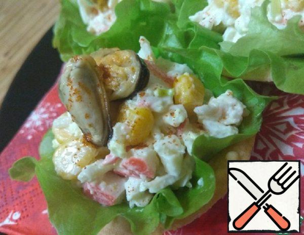 Tartlets with Crab Sticks and Mussels Recipe