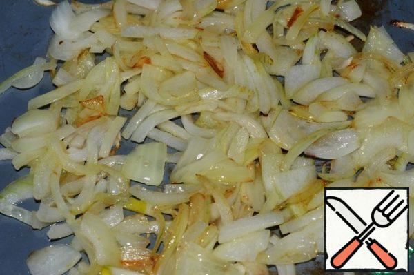 Onions are cut into medium pieces, not small. Fry in vegetable oil until Golden.