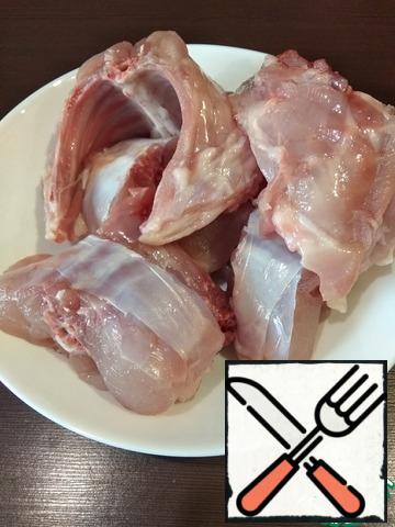 Cut the rabbit into portions. I have the back of a rabbit.