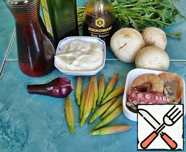 We will need these products that you see in the photo (except for onions, in the process, I changed my mind about using them in this recipe).